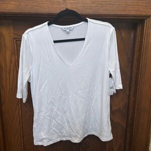 Liverpool Los Angeles Ribbed V-Neck Elbow Sleeve Top size L